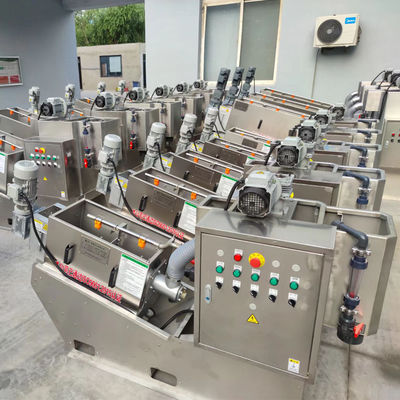 Domuz ve Tavuk Gübresi Vidalı Pres Çamur Susuzlaştırma Makinesi Entegre