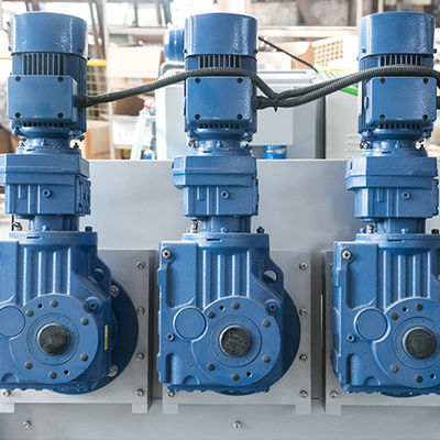 Spiral Tip Vidalı Pres Çamur Susuzlaştırma Makinesi SS 304 Malzeme