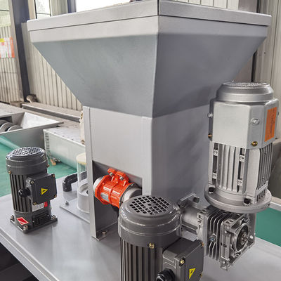 Üç Odalı PAM/PAC Kuru Toz Dozajlama Ekipmanı Entegre 4000L/H