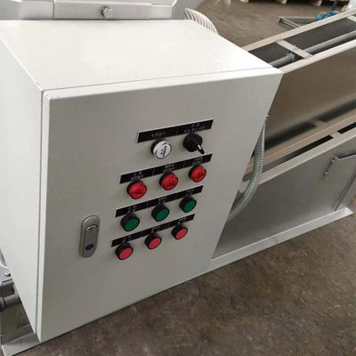 1-2500kgs / H Kıvrımlı Çamur Kurutucu Çok Diskli Vidalı Pres Çamur Susuzlaştırma Makinesi