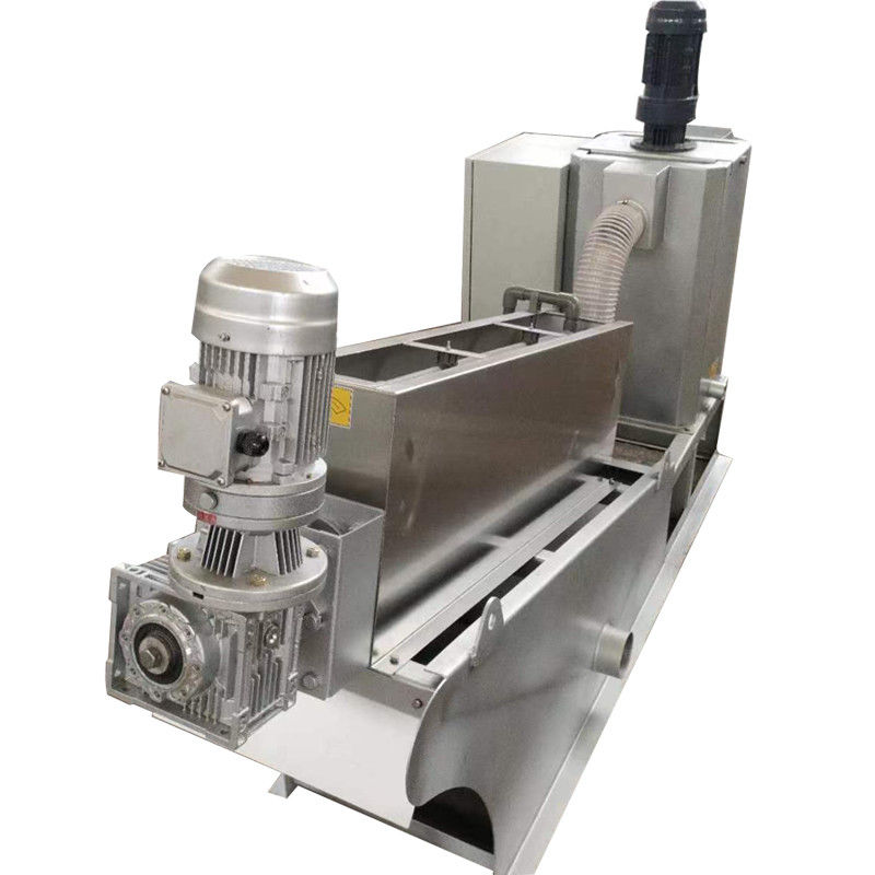1-2500kgs / H Kıvrımlı Çamur Kurutucu Çok Diskli Vidalı Pres Çamur Susuzlaştırma Makinesi