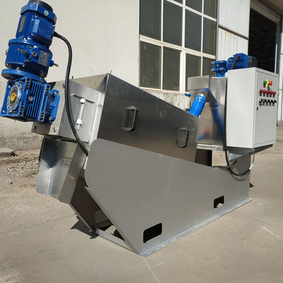 Dışkı İdrar Paslanmaz Çelik Salyangoz Vidalı Pres İçin Kıvrımlı Çamur Susuzlaştırma Makinesi