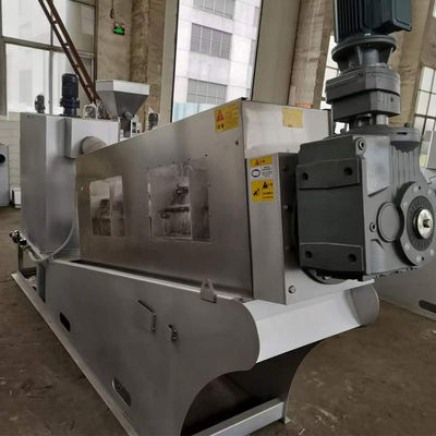 304SS 316SS Vidalı Pres Çamur Susuzlaştırma Makinesi 20m3 / H Atıksu Arıtma Ekipmanları