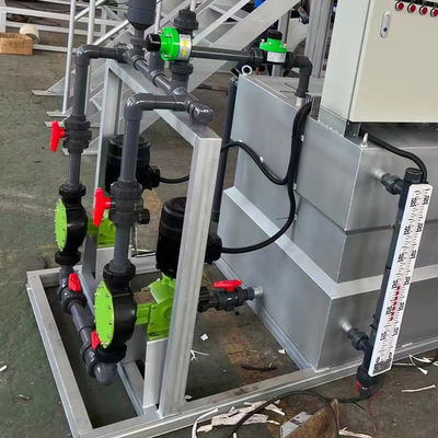 Özelleştirme 6000L / H Otomatik Kimyasal Dozajlama Cihazı Toz Dozajlama Makinesi