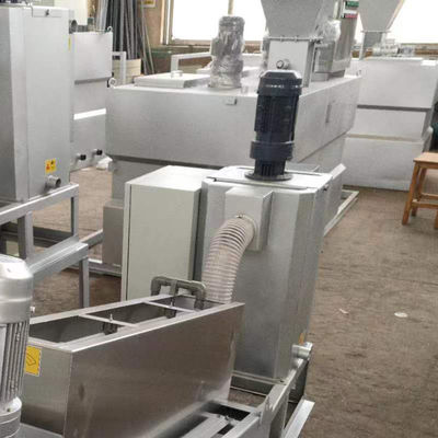 Sivrisinek Fabrikası Atık Suyu Arıtma Makinesine İğne Tipi Çamur Arıtma Makinesi