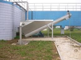 Kanalizasyon Vidalı Pres Makinesi, 1.2m3 / h Küçük Susuzlaştırma Vidalı Pres