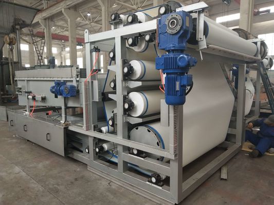 20kg / h Belt Pres Çamur Susuzlaştırma, Atıksu Arıtma için 1000mm Bant Filtre Presi